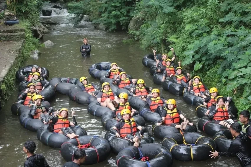 River Tubing Kali Pring Kuning Kemuning