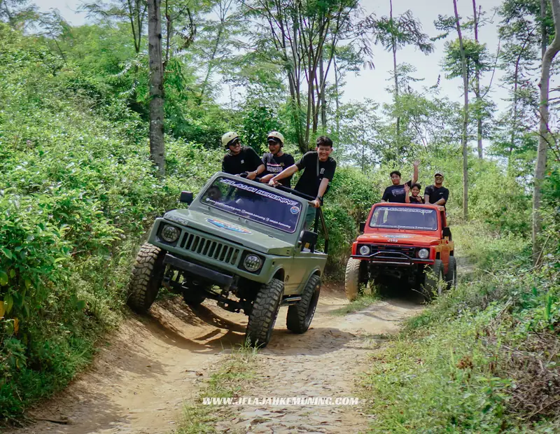 Tentang Jelajah Jeep Kemuning
