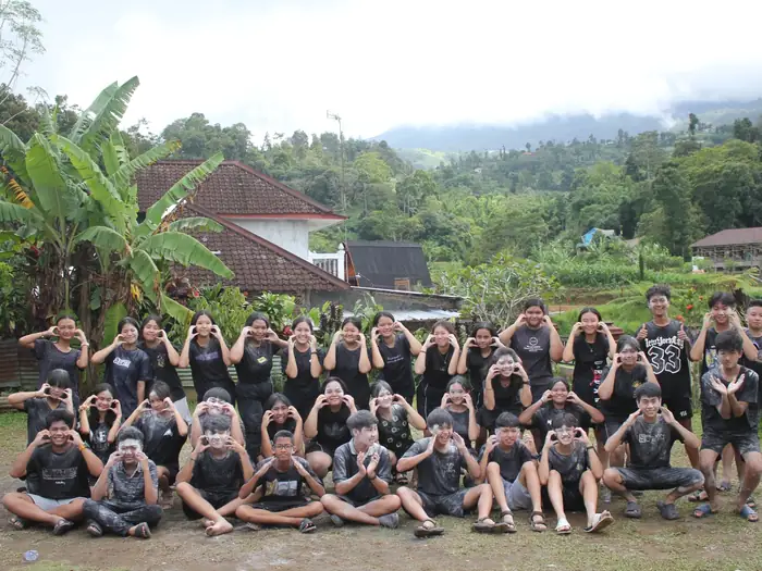 Kebersamaan kelompok setelah outbound