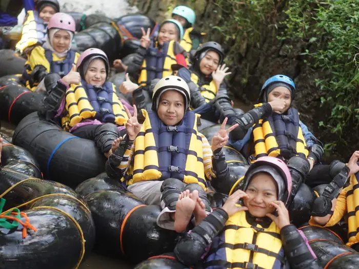 River Tubing Kali Pring Kuning